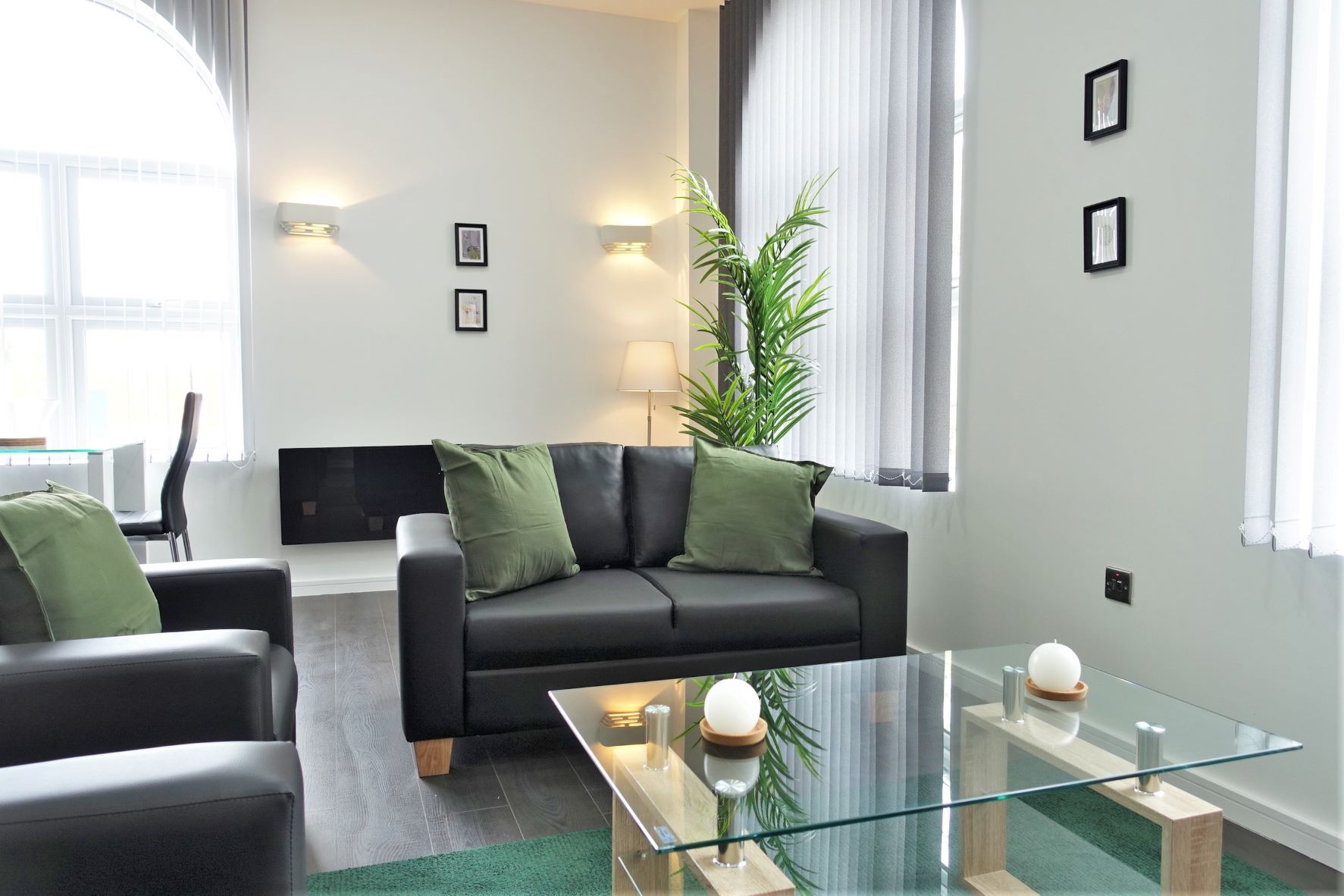 Feltham Apartments AT YOUR SERVICE APARTMENTS